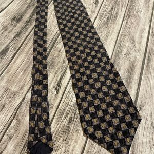Cocktail collection tie